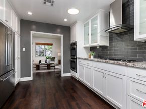 850 N Kenwood Street, Burbank CA 91505