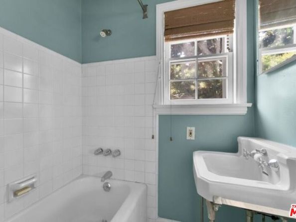 11378 Ovada Place, Los Angeles CA 90049