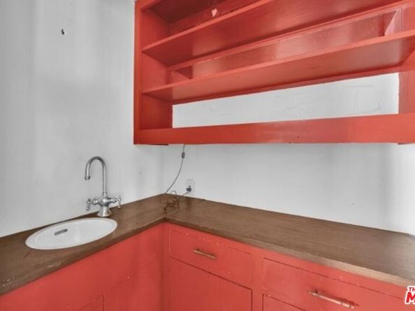 11378 Ovada Place, Los Angeles CA 90049