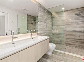 1050 S Grand Avenue 1405, Los Angeles CA 90015