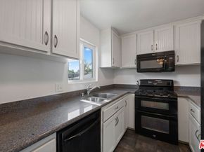 4905 Indian Wood Road 217, Culver City CA 90230