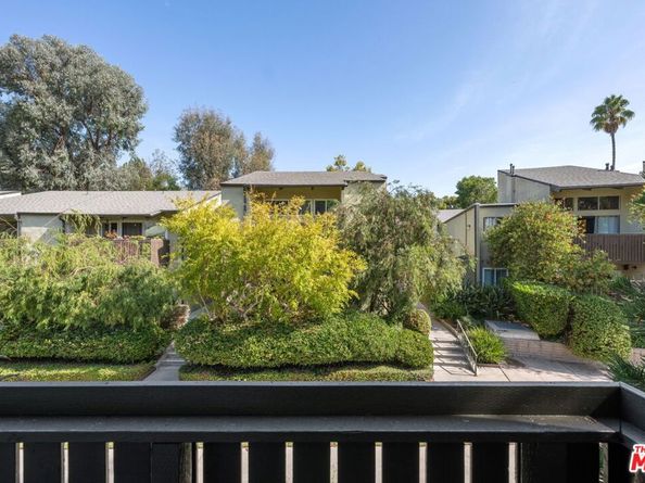 4905 Indian Wood Road 217, Culver City CA 90230