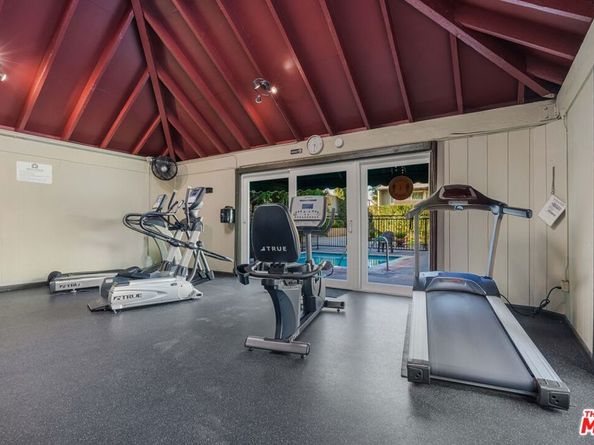 4905 Indian Wood Road 217, Culver City CA 90230