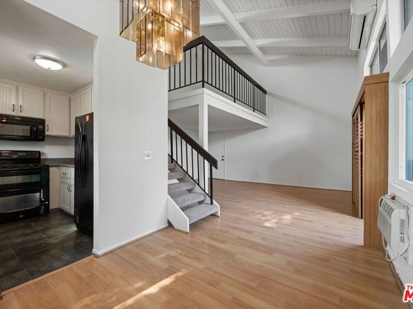 4905 Indian Wood Road 217, Culver City CA 90230