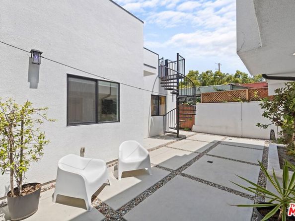 3170 Glenmanor Place, Los Angeles CA 90039