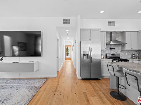 3170 Glenmanor Place, Los Angeles CA 90039