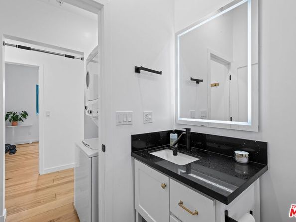 3170 Glenmanor Place, Los Angeles CA 90039