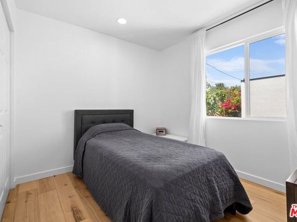 3170 Glenmanor Place, Los Angeles CA 90039