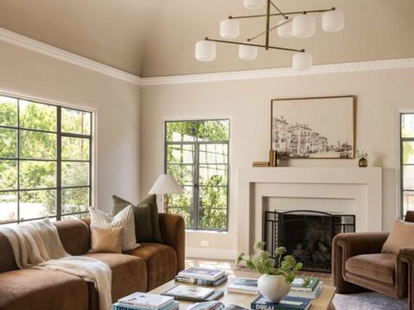 2449 N Commonwealth Avenue, Los Angeles CA 90027