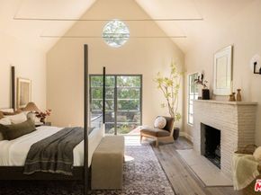 2449 N Commonwealth Avenue, Los Angeles CA 90027