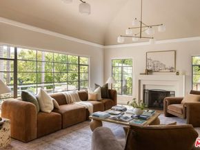2449 N Commonwealth Avenue, Los Angeles CA 90027