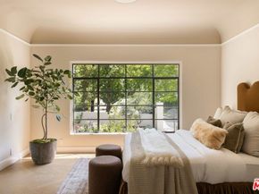 2449 N Commonwealth Avenue, Los Angeles CA 90027