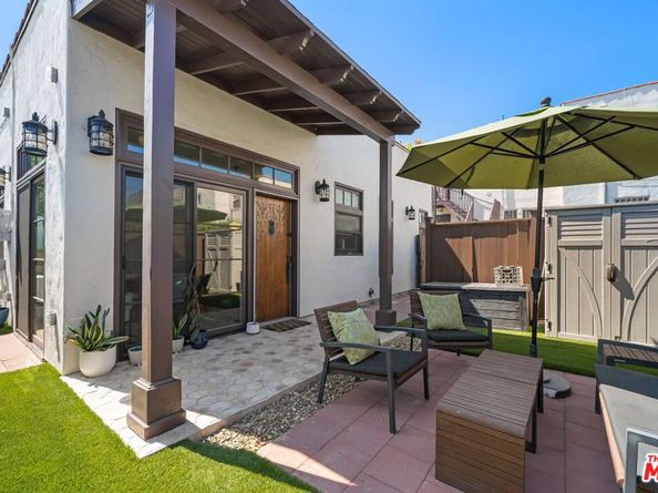 1556 S Ogden Drive, Los Angeles CA 90019