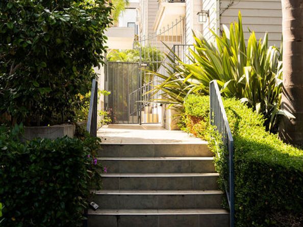 2222 5th Street 102, Santa Monica CA 90405
