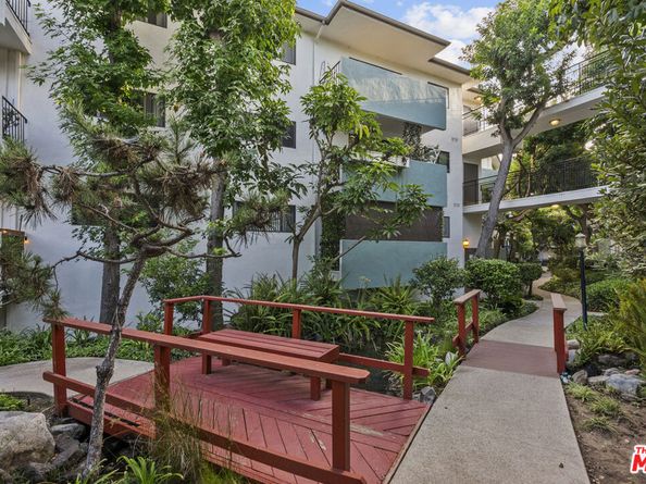 5000 S Centinela Avenue 128, Los Angeles CA 90066