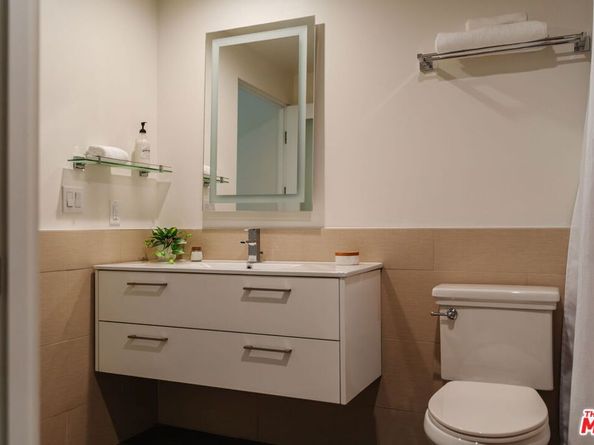 939 S Broadway 404, Los Angeles CA 90015