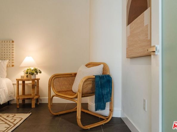 939 S Broadway 404, Los Angeles CA 90015