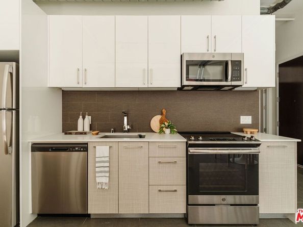 939 S Broadway 404, Los Angeles CA 90015