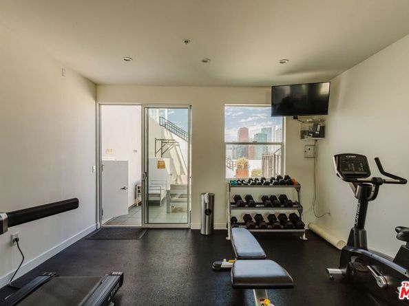 939 S Broadway 404, Los Angeles CA 90015