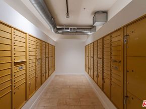 939 S Broadway 404, Los Angeles CA 90015