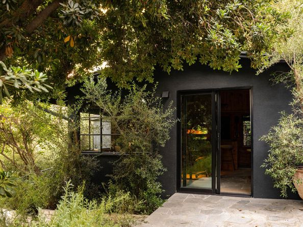 4157 Sunswept Drive, Studio City CA 91604