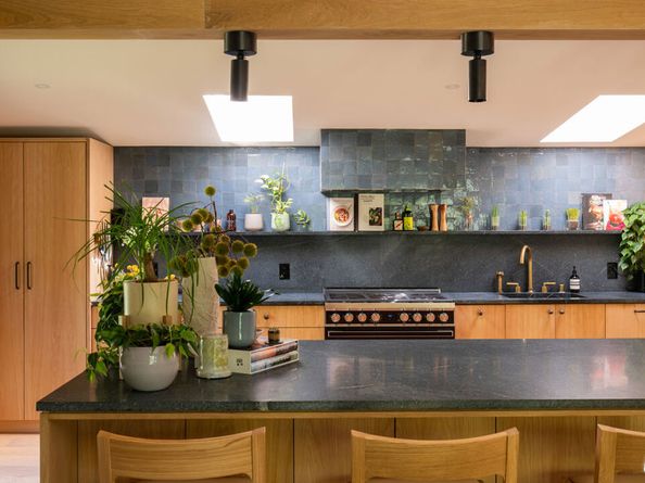 4157 Sunswept Drive, Studio City CA 91604