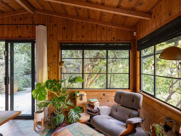 4157 Sunswept Drive, Studio City CA 91604