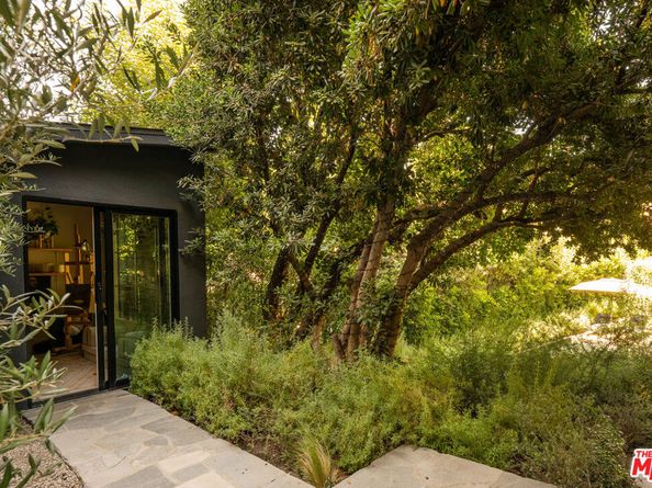 4157 Sunswept Drive, Studio City CA 91604