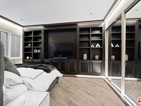 10288 Century Woods Drive, Los Angeles CA 90067