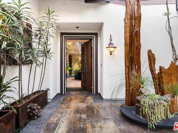 10288 Century Woods Drive, Los Angeles CA 90067