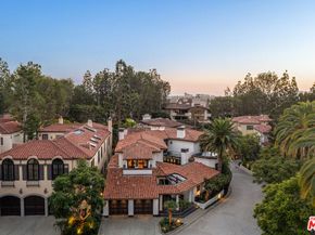 10288 Century Woods Drive, Los Angeles CA 90067