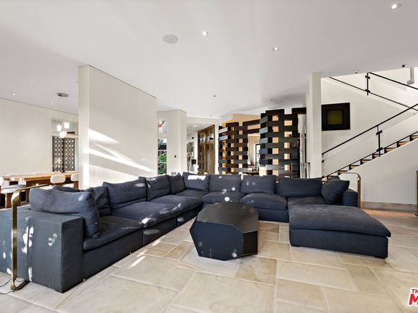 10288 Century Woods Drive, Los Angeles CA 90067