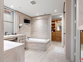 10288 Century Woods Drive, Los Angeles CA 90067