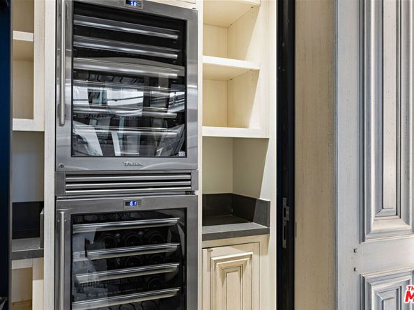 10288 Century Woods Drive, Los Angeles CA 90067