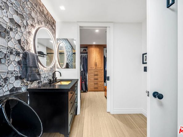 2401 Century, Los Angeles CA 90067