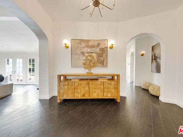 900 S Ridgeley Drive, Los Angeles CA 90036