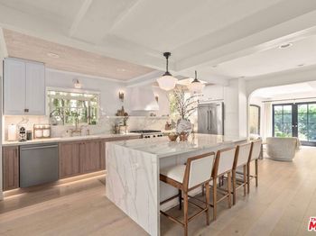 3339 Bennett Drive