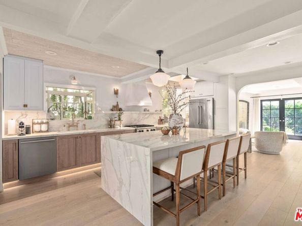 3339 Bennett Drive, Los Angeles CA 90068
