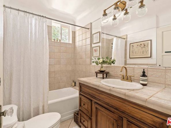 3339 Bennett Drive, Los Angeles CA 90068