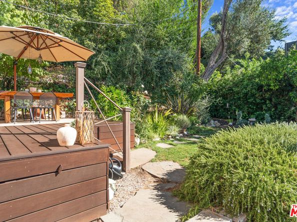 3339 Bennett Drive, Los Angeles CA 90068