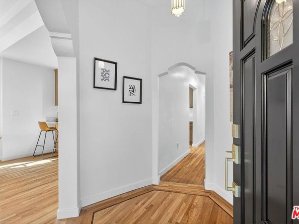 4215 S Norton Avenue, Los Angeles CA 90008