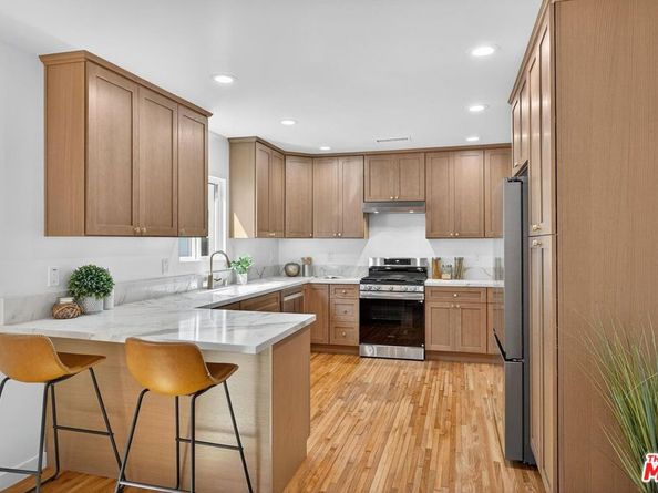 4215 S Norton Avenue, Los Angeles CA 90008