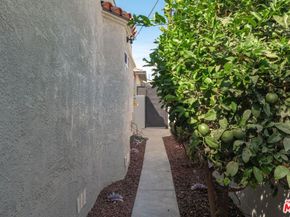 4215 S Norton Avenue, Los Angeles CA 90008