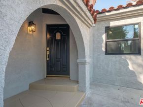 4215 S Norton Avenue, Los Angeles CA 90008
