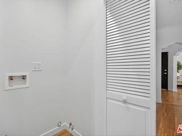 4215 S Norton Avenue, Los Angeles CA 90008