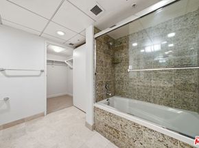 13700 Marina Pointe Drive 318, Marina Del Rey CA 90292