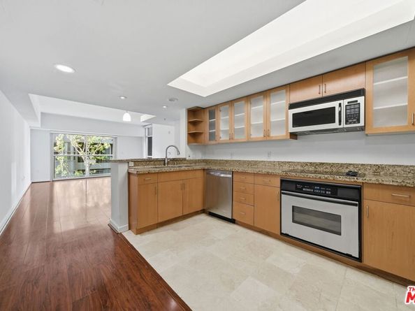 13700 Marina Pointe Drive 318, Marina Del Rey CA 90292