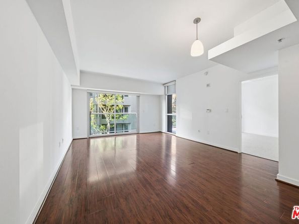 13700 Marina Pointe Drive 318, Marina Del Rey CA 90292