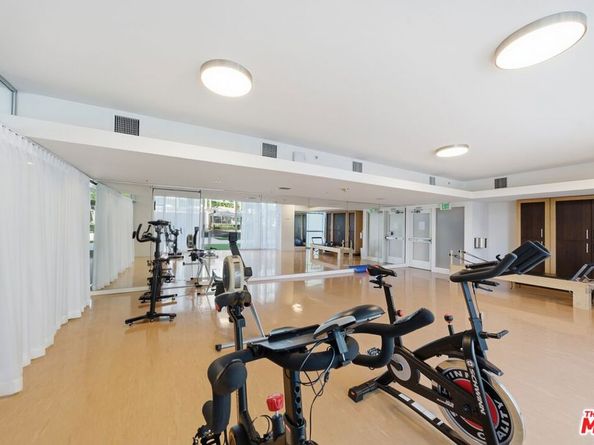 13700 Marina Pointe Drive 318, Marina Del Rey CA 90292