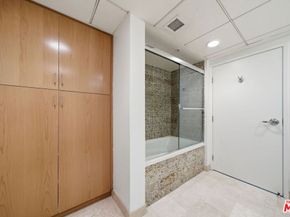 13700 Marina Pointe Drive 318, Marina Del Rey CA 90292